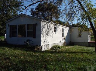 206 Court St, Lewis, IA 51544