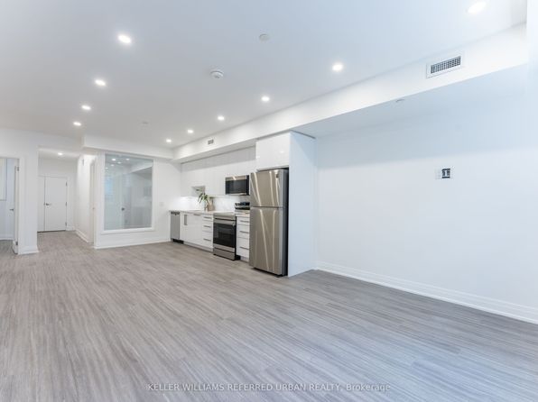 475 Queen St W #202-C01, Toronto, ON M5V 2A9