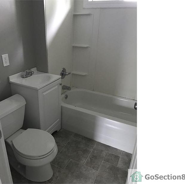 2nd image of 559 Wilbraham Rd