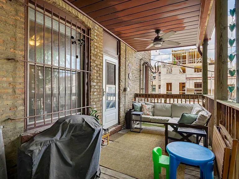 3833 N Wilton Ave #2N — Photo 24
