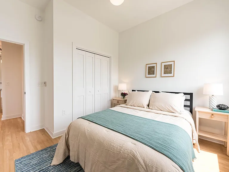 15 W 37th St #203 — Photo 10