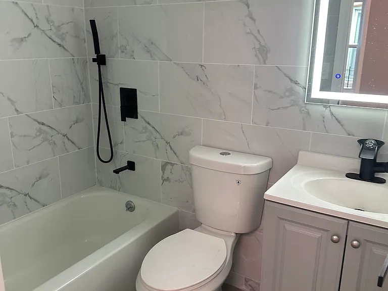 1155 Fteley Ave #2 — Photo 6