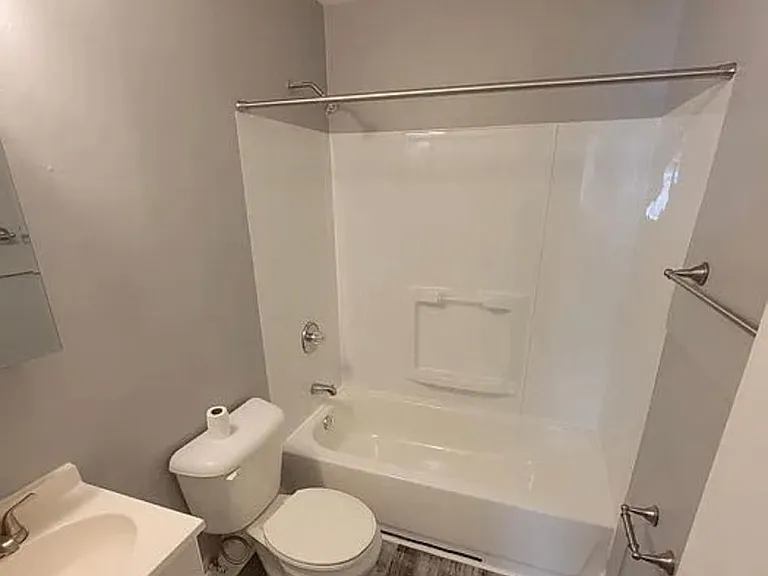 516 E Ormsby Ave #4 — Photo 7