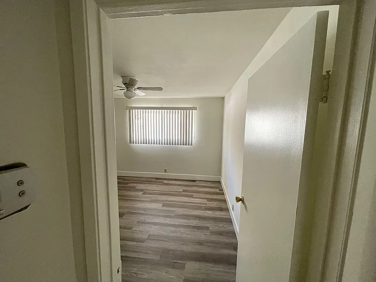 17854 Linda Dr — Photo 14