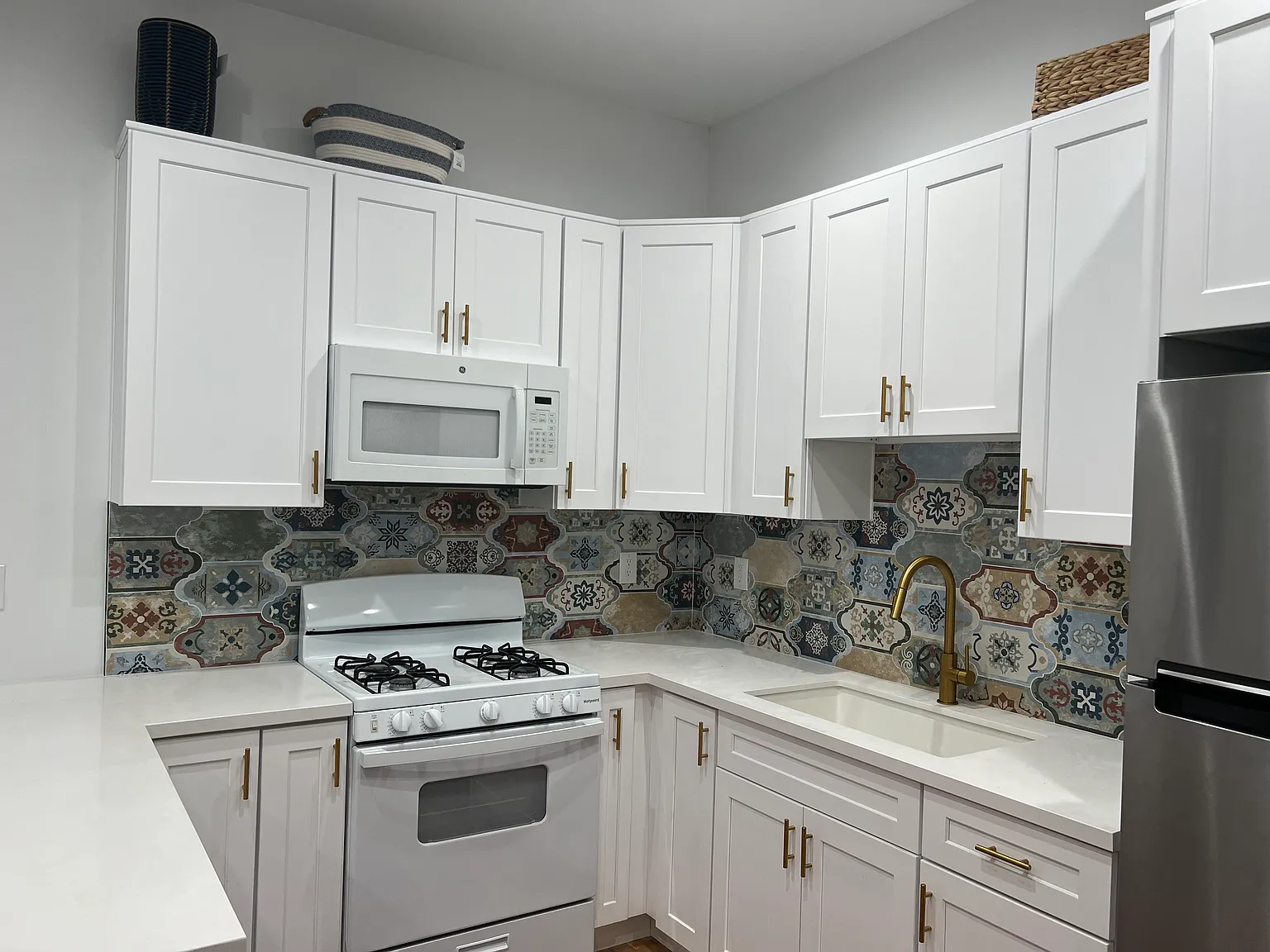6601 Louise Ave — Photo 3