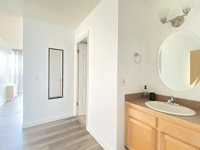 909 Logan St #6G — Photo 15