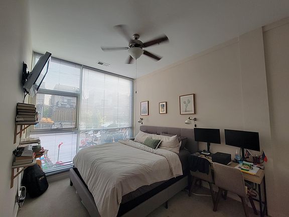 5th image of 1540 W Fullerton Ave APT 203