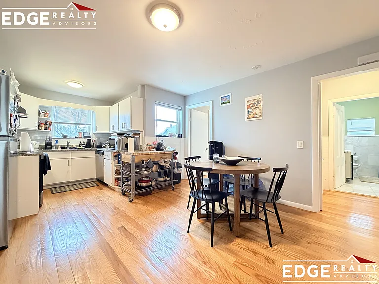 81-83 Orange St #2 — Photo 10