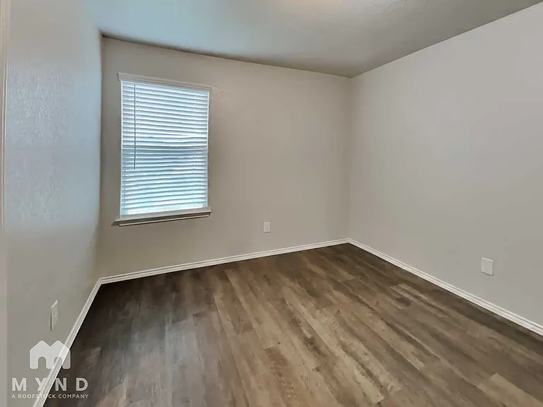13019 Lineberry Ln — Photo 17