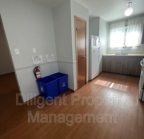 926 Dainard Dr #5 — Photo 16