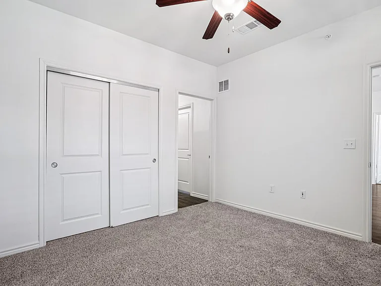 Limestone Ridge — Photo 132