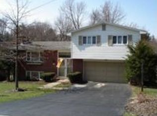2701 Autumnwood Dr, Glenshaw, PA