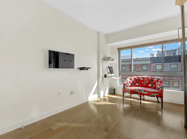 171 West 131st Street image 5 of 6