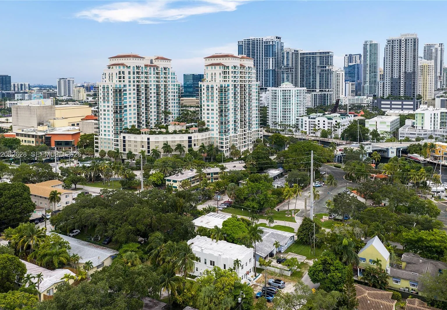 2 bed, 2.0 bath, $2,169 — Photo 2