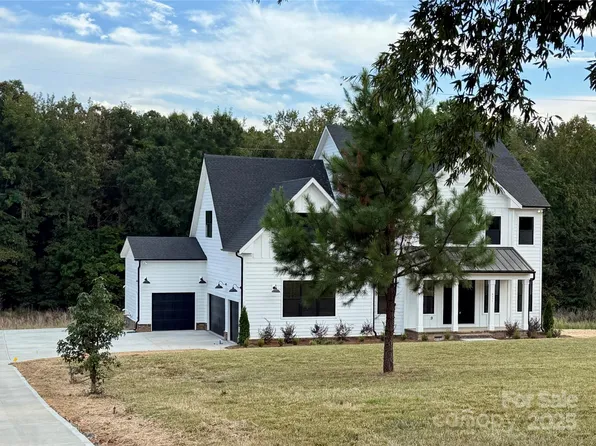 8823 Wingard Rd, Waxhaw, NC 28173