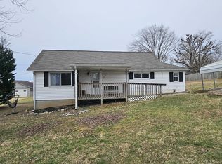 225 Marshall Ave, Mt Carmel, TN 37645