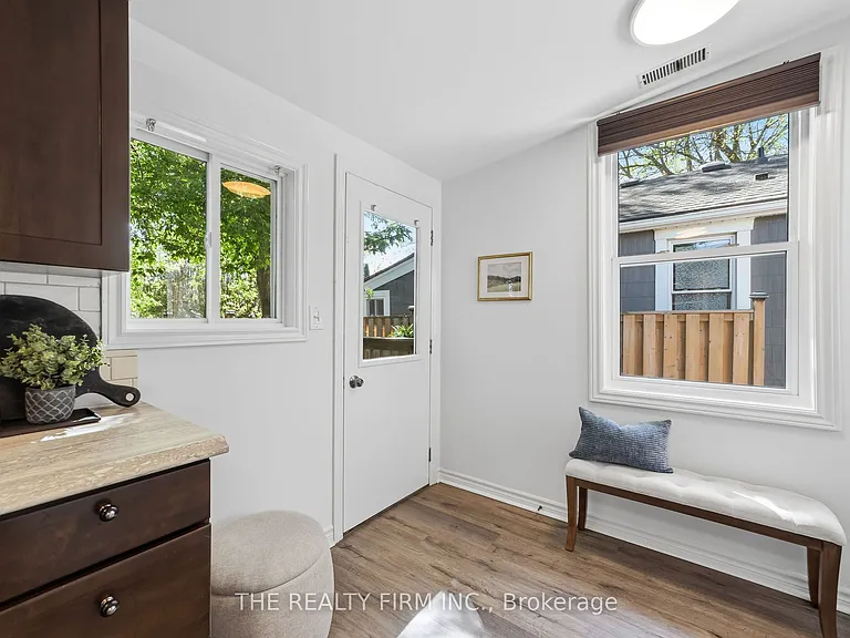 5 Henry St — Photo 4