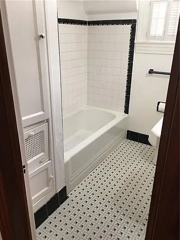 129 N Alexander St — Photo 27
