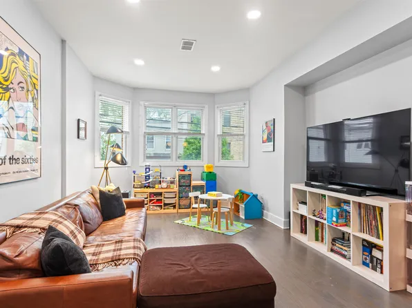 172 South St #B, Jersey City, NJ 07307