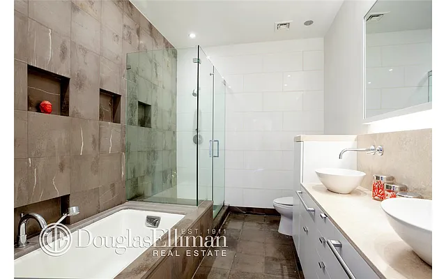 Sold by Douglas Elliman | media 27