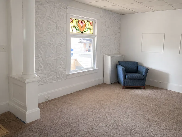 2106 Boulevard Ave #B — Photo 3