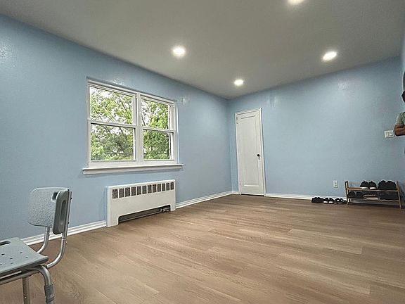 2nd image of 24704 87th Dr Floor 2