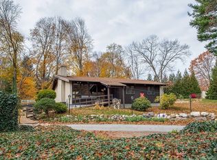 826 Osgood St, North Andover, MA 01845