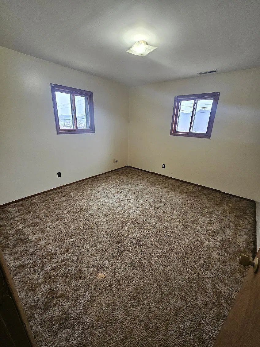 22199 Energy Hwy — Photo 4