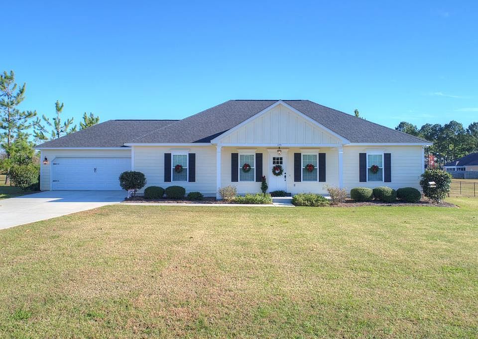 1st image of 175 White Oak Dr
