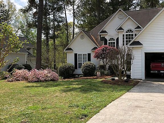 2nd image of 1360 Willow Woods Dr