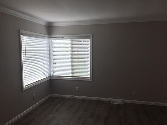 2nd image of 864 Grand Ave