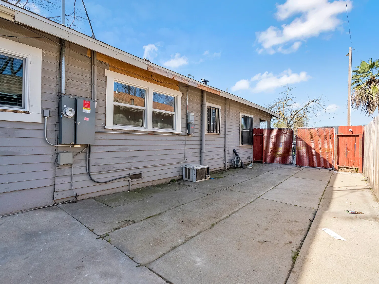 4 bed, 1428 sqft, $2,550 — Photo 4