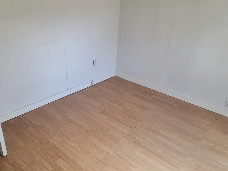 1008 S River St #2 — Photo 5