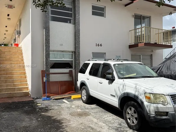 166 W 8th St #3, Hialeah, FL 33010