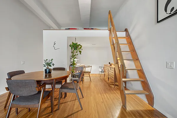 Sold by Compass | media 18