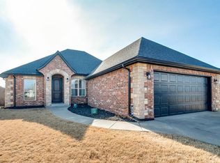 576 Montana St, Jones, OK 73049