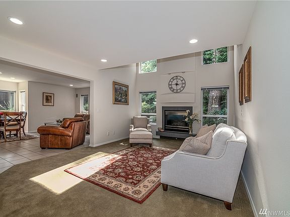 3rd image of 1127 23rd Avenue Ct SW