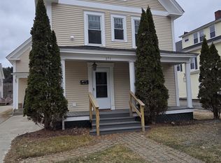 271 Main St APT 2, Littleton, NH 03561