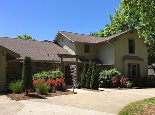 551 Schwarz Rd, Lawrence, KS 66049