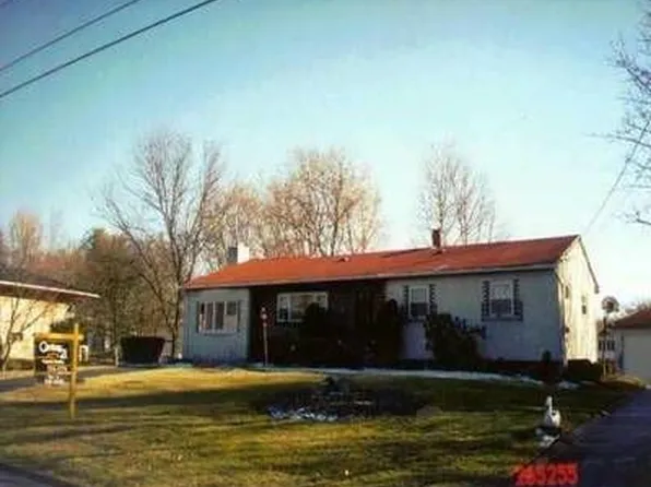11 Merrick Dr, Spring Valley, NY 10977