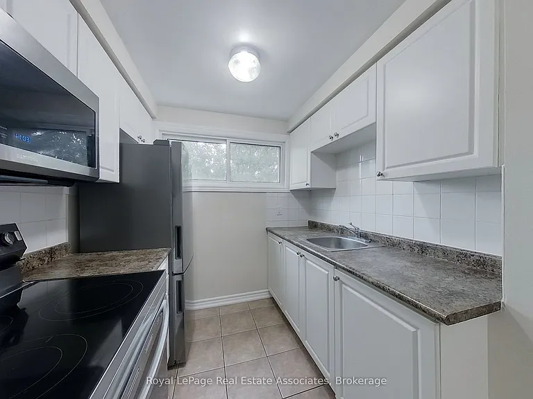 35 Breckenridge Dr #30 — Photo 21