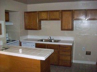 1306 N Richmond Ave, Hanford, CA 93230
