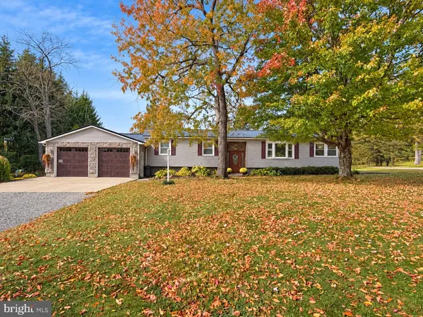 1 Poplar St, Mount Jewett, PA 16740