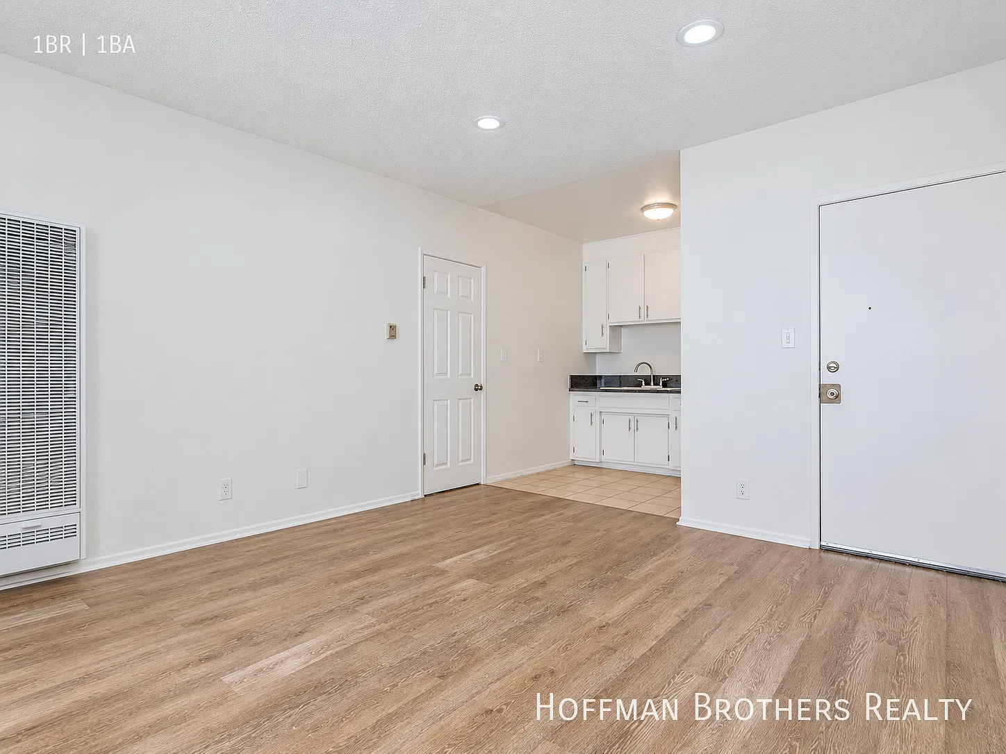 Remodeled 1br With Granite Kitchen, Hardwood Floors, Parking Included & $500 Deposit! — Photo 1