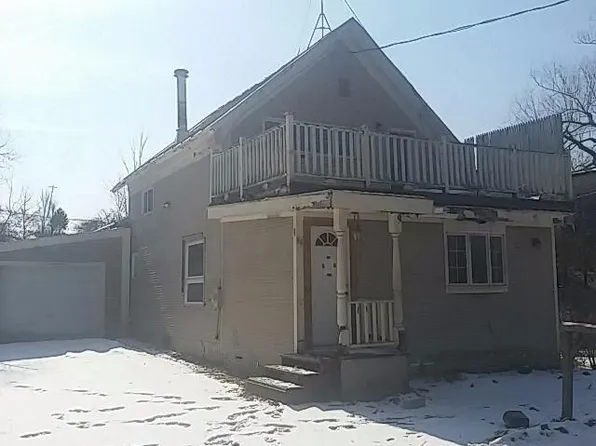 84 Hazens Notch Rd, Montgomery Center, VT 05471