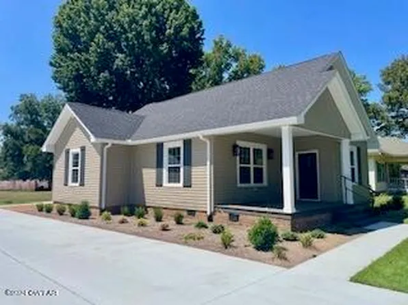 1073 Baird St, Milan, TN 38358