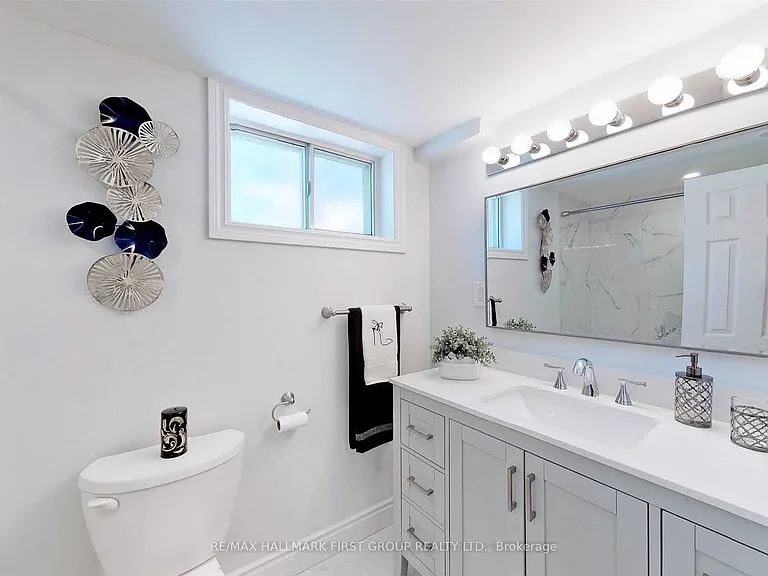 62 Ambassador St #BASEMENT — Photo 17