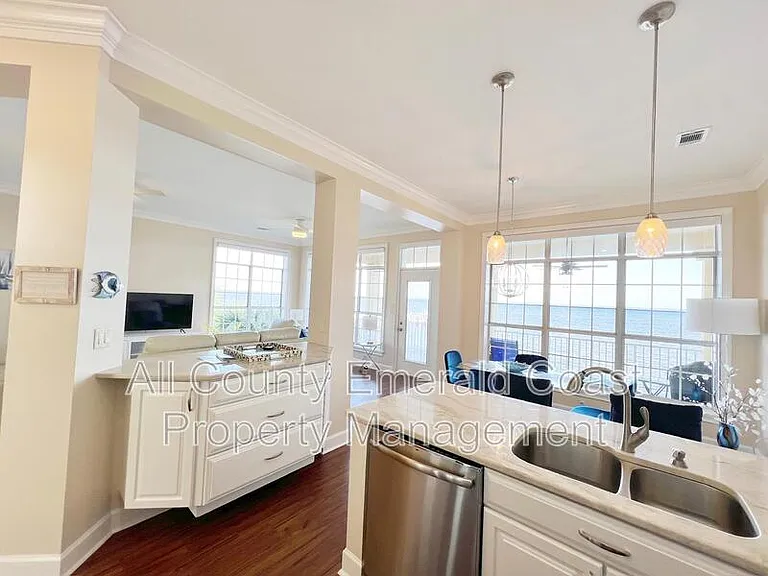 420 Oak Harbour Ln #201 — Photo 17