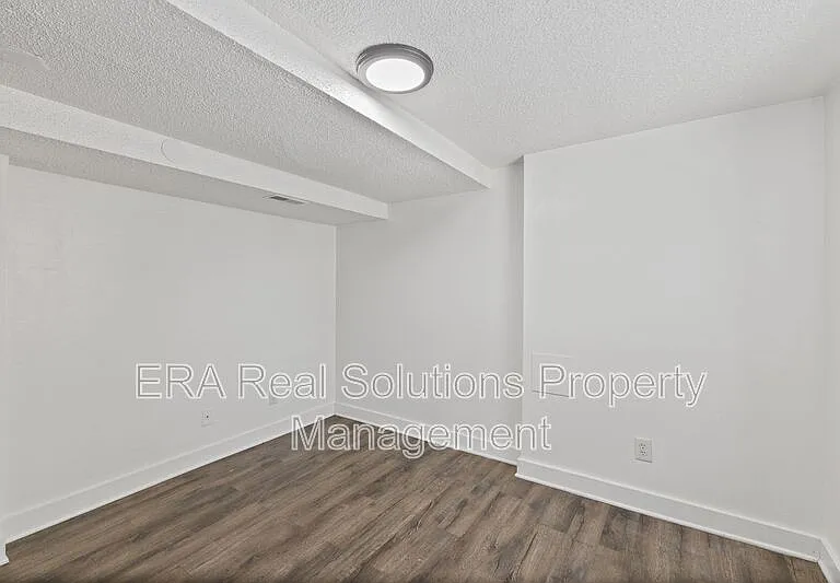 7875 Reading Rd #5 — Photo 6