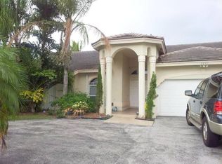 8897 NW 44th Ct, Pompano Beach, FL 33065